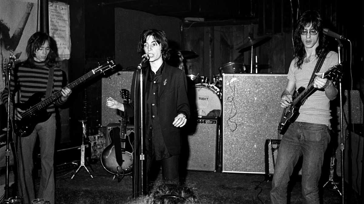 Unveiling the Sonic Blueprint: Lenny Kaye Reflects on 'Nuggets' and Its Punk Prophecy 8 Patti Smith performing with Lenny Kaye at CBGB, April 4, 1975