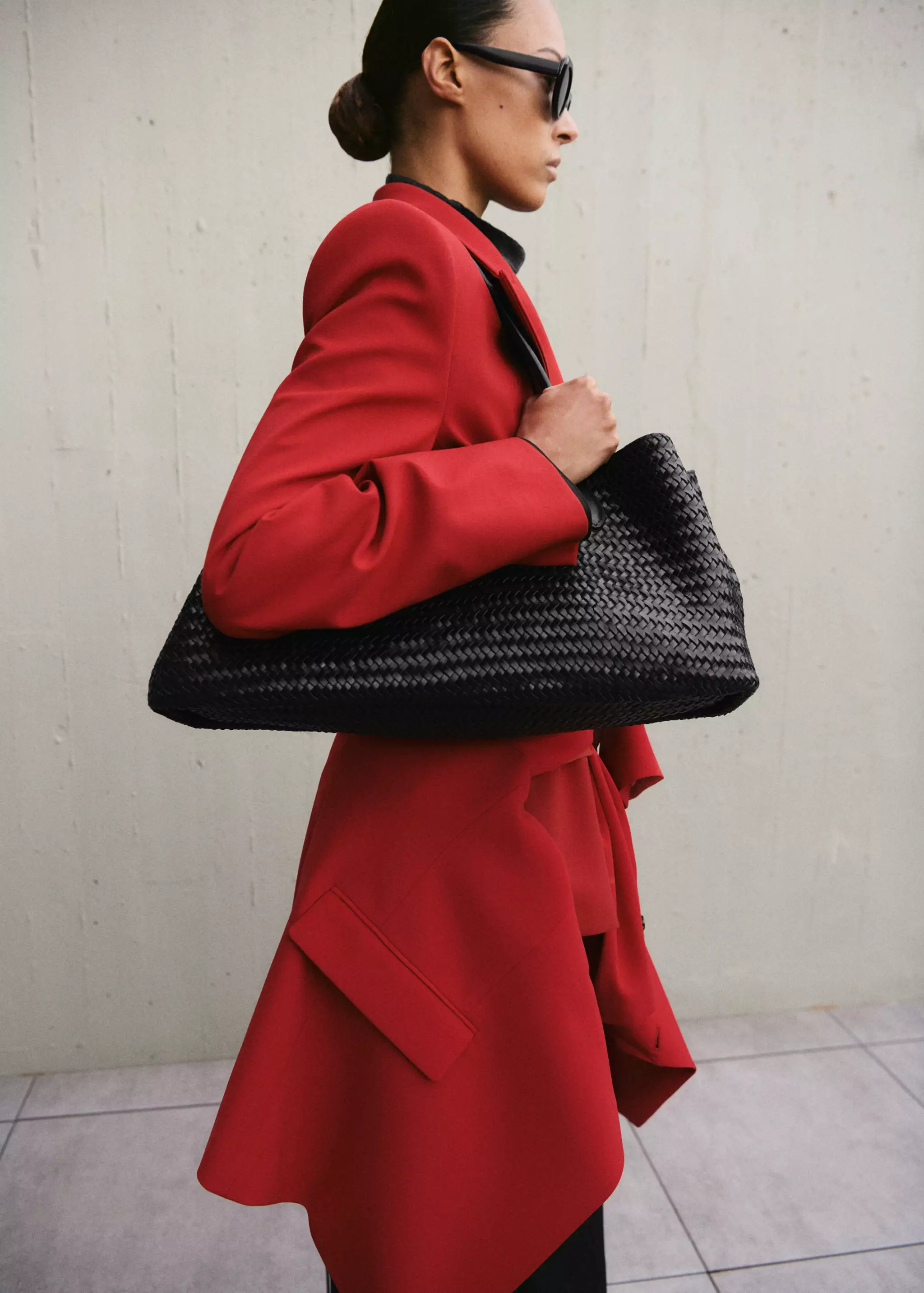 Large Braided Leather Shoulder Bag - Women | Mango United Kingdom