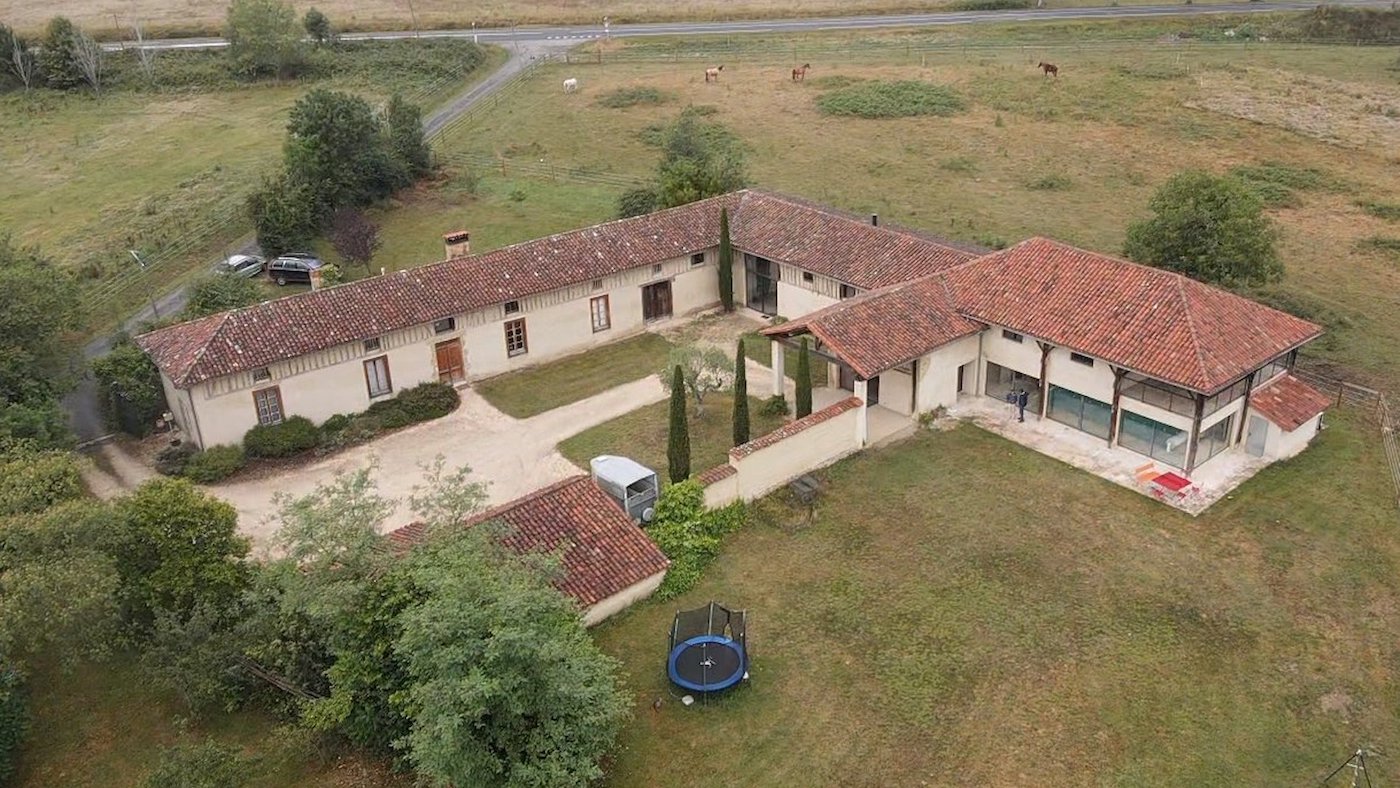 Farmhouse for sale in Ch&amp;eacute;lan FRance