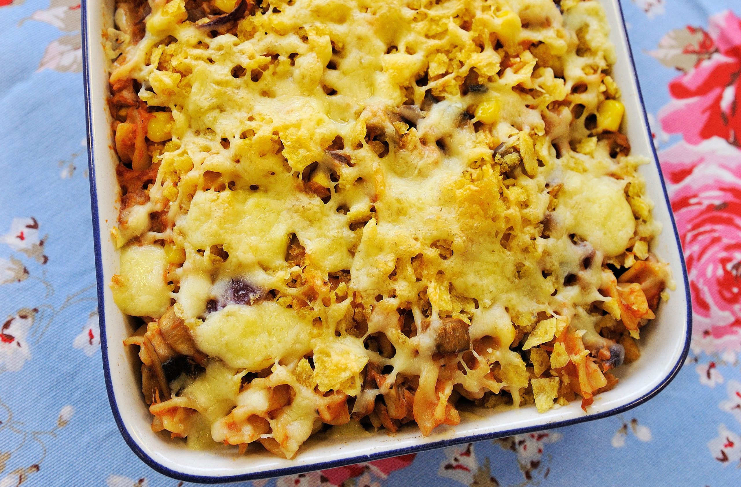 Tuna, sweetcorn and pasta bake