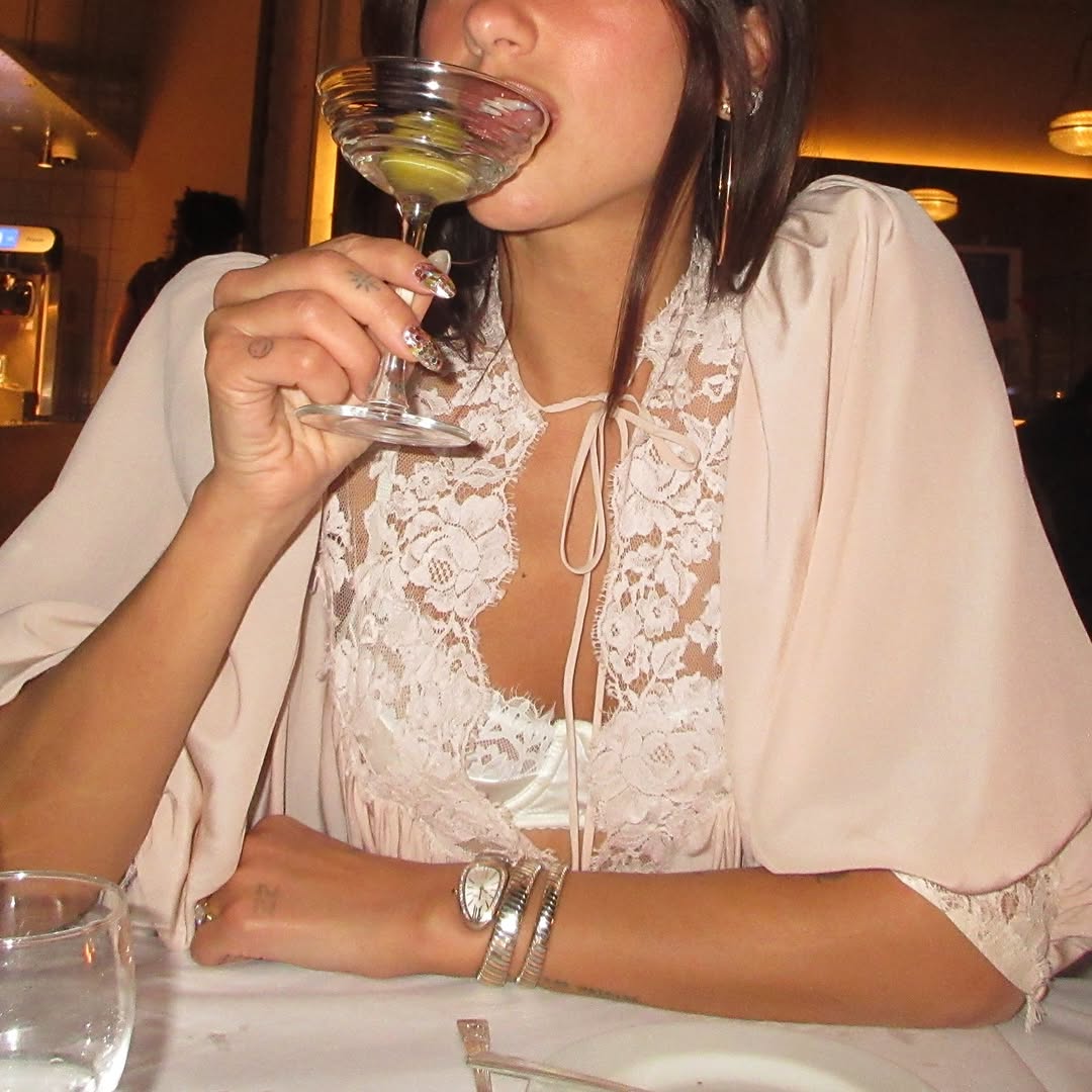 Dua Lipa Ends the Year With a $14,000 Watch and a Chlo&eacute; Paddington Bag