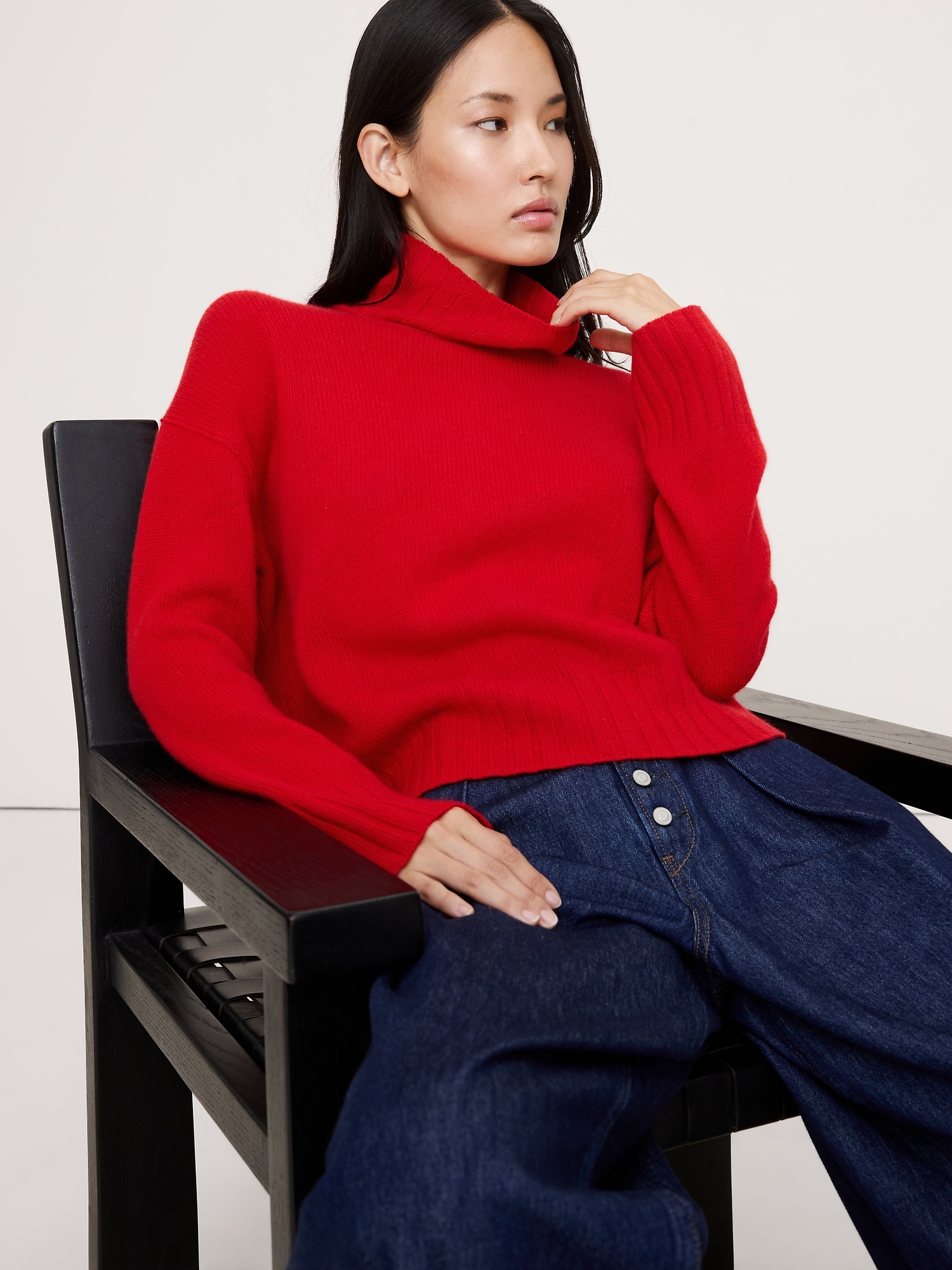 Relaxed Cashmere Turtleneck Sweater