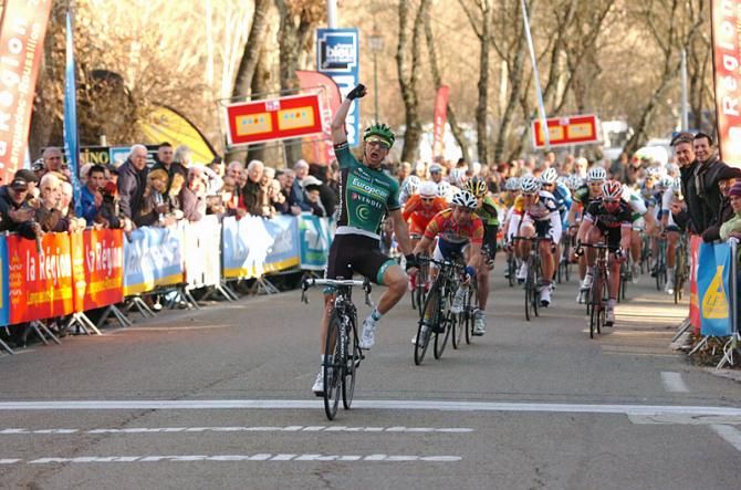 Bryan Coquard (Team Europcar) celebrates his victory in stage 2 at Etoile de Bess&egrave;ges.