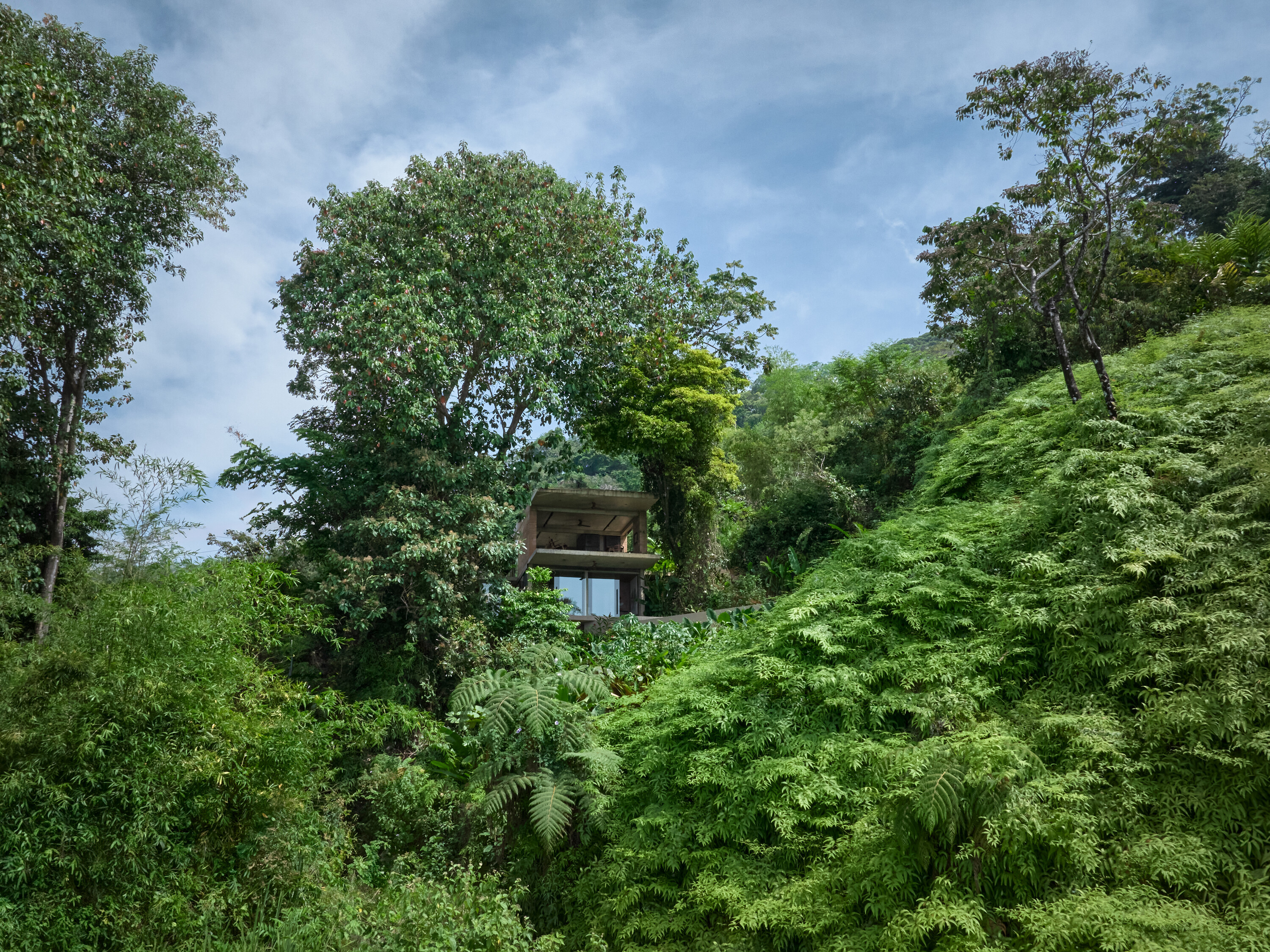Studio House, Costa Rica, by Formafatal