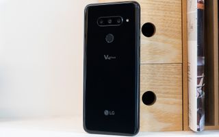 LG V40 ThinQ