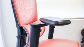 The pivoting armrests of the ErgoTune Supreme V3 office chair