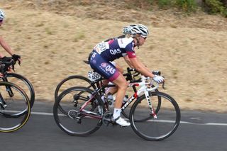 Under 23 winner, Emily Roper (QLD) in the bunch