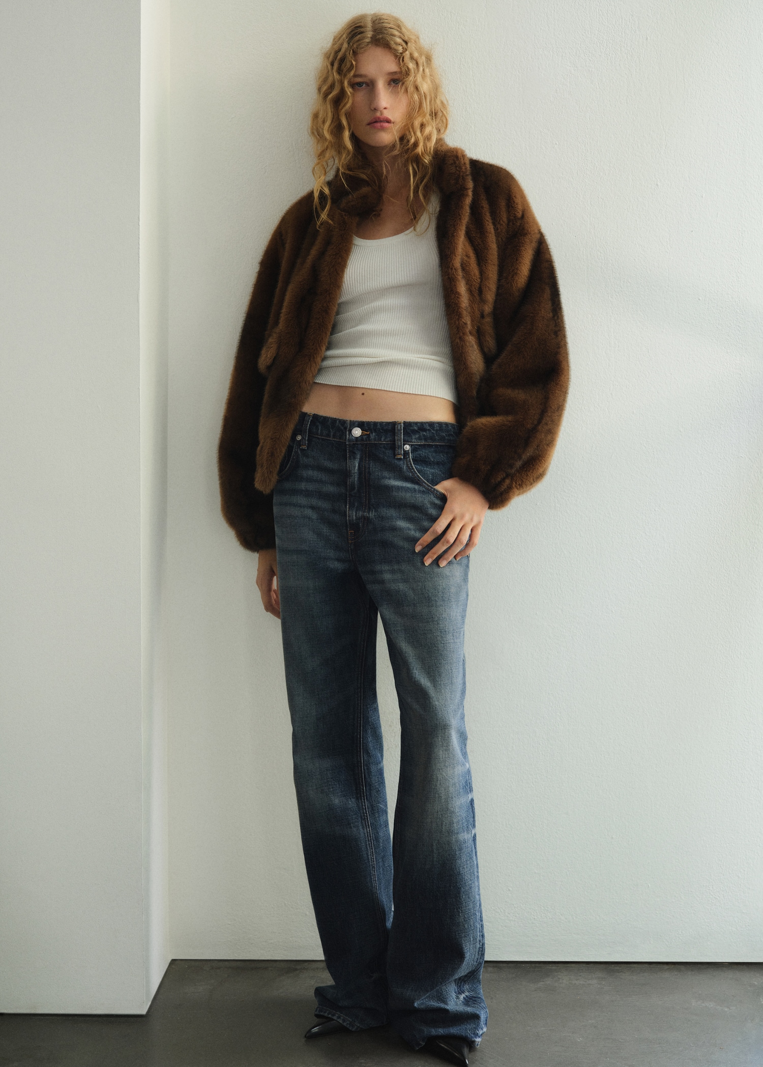 Mid-Rise Flared Jeans - Women | Mango Usa