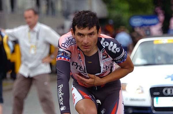 American Fred Rodriguez (Predictor-Lotto) also got to experience the Belgian tarmac in a way he didn't expect.