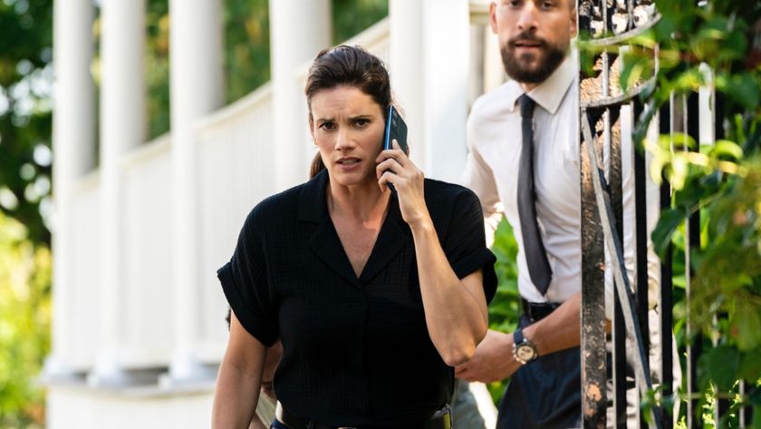 Maggie on the phone with OA in the background in FBI Season 8x01