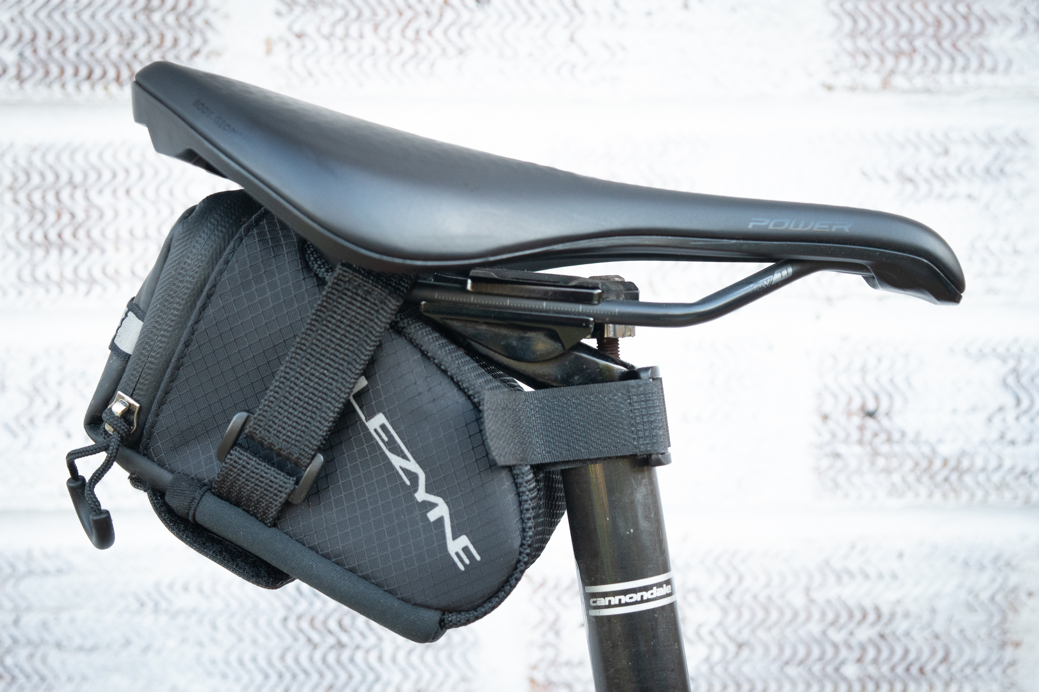 Lezyne saddle bag 