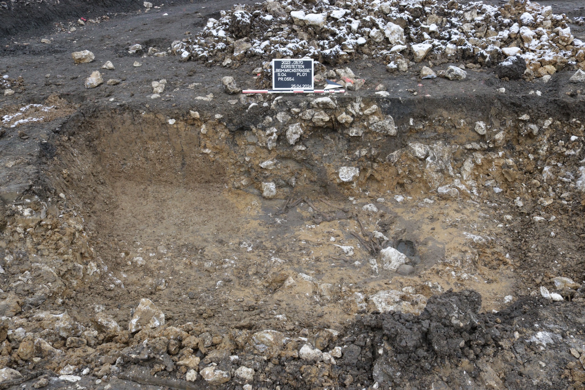 Una fotografía de un sitio de excavación.