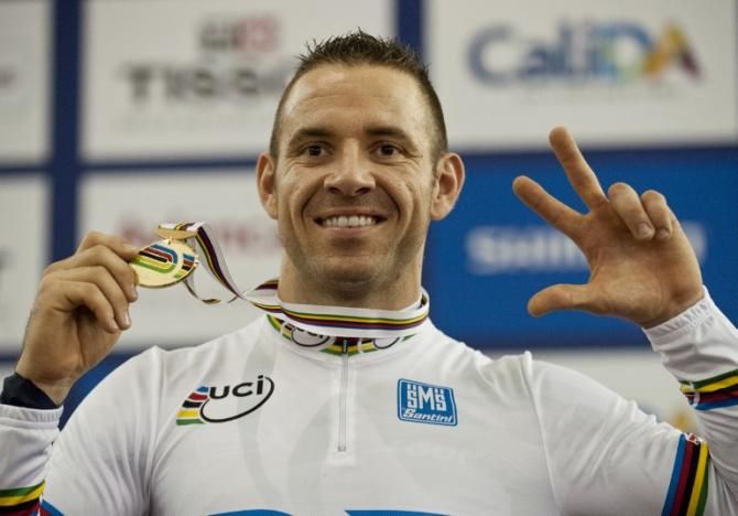 Three gold medals for Francois Pervis