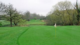 Mill Hill Golf Club - Hole 2