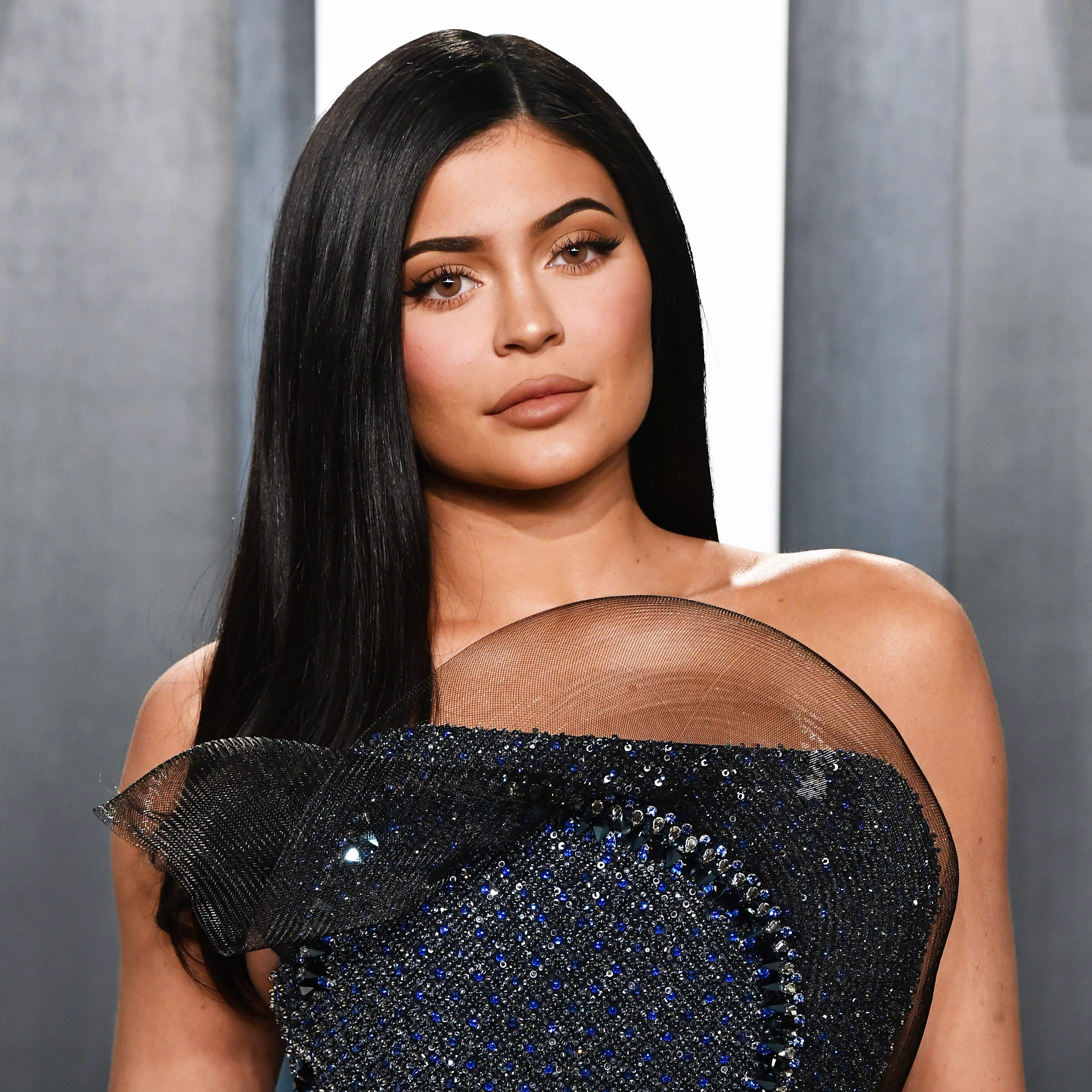 Kylie Jenners debuts shortest haircut