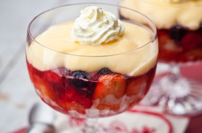 Lower-fat fruit trifle