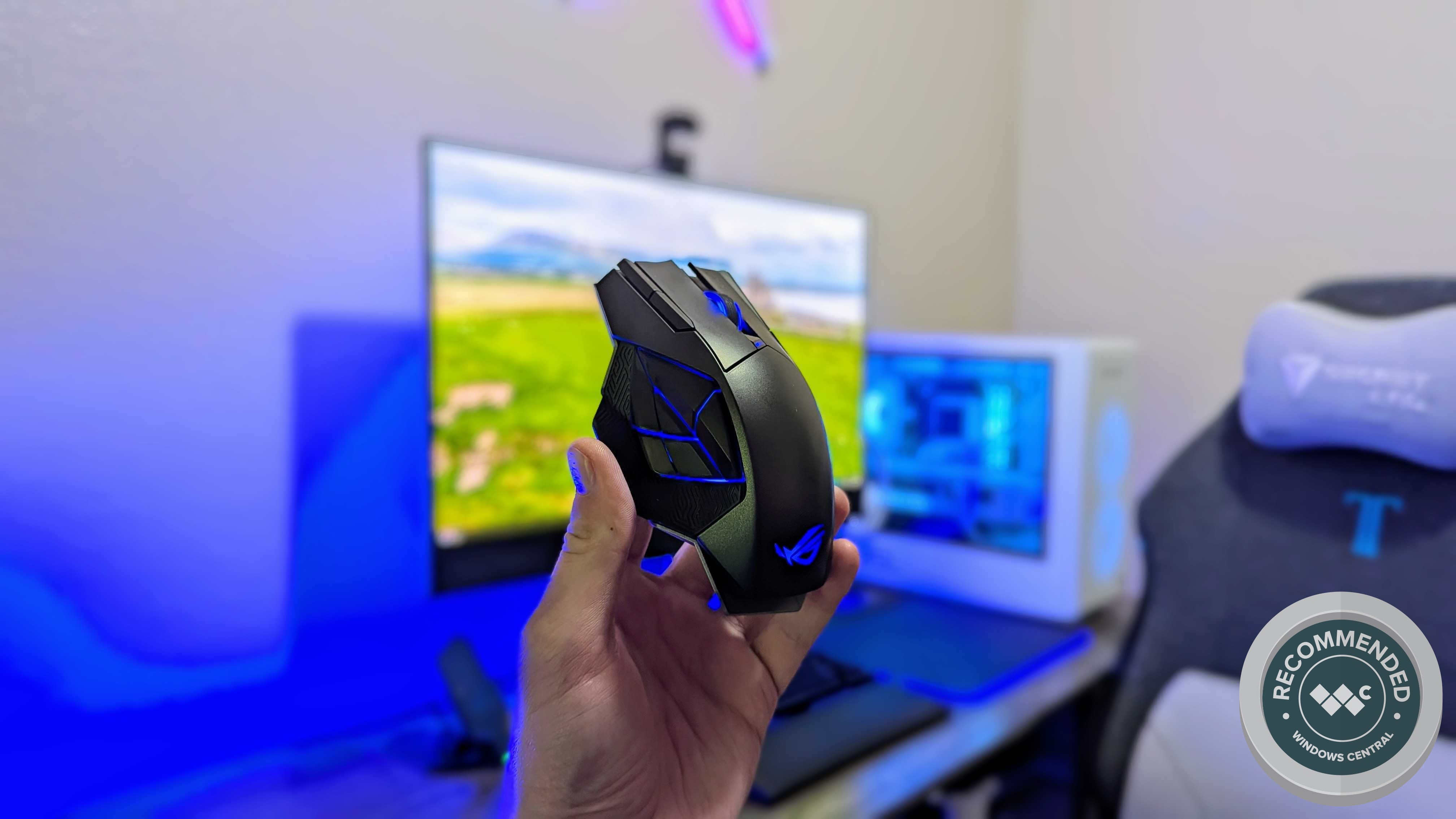 Image of the ASUS ROG Spatha X wireless gaming mouse.