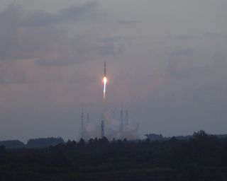 Atlas 5 Rocket Orbits Classified U.S. Satellite