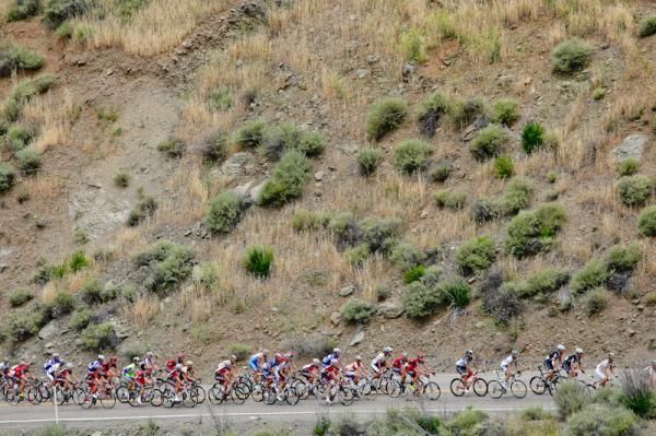Joao Correia (Cervelo Test Team) and Aldo Ino Ilesic (Team Type 1) failed to finish the fast stage.