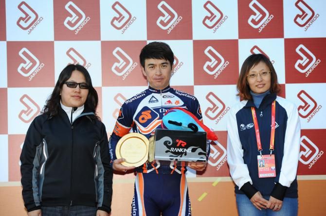 Best Chinese rider today - Jiao Pengda of team Champion System