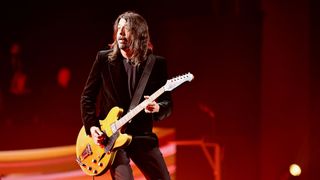 Dave Grohl playing the Gibson Custom Shop DG-335