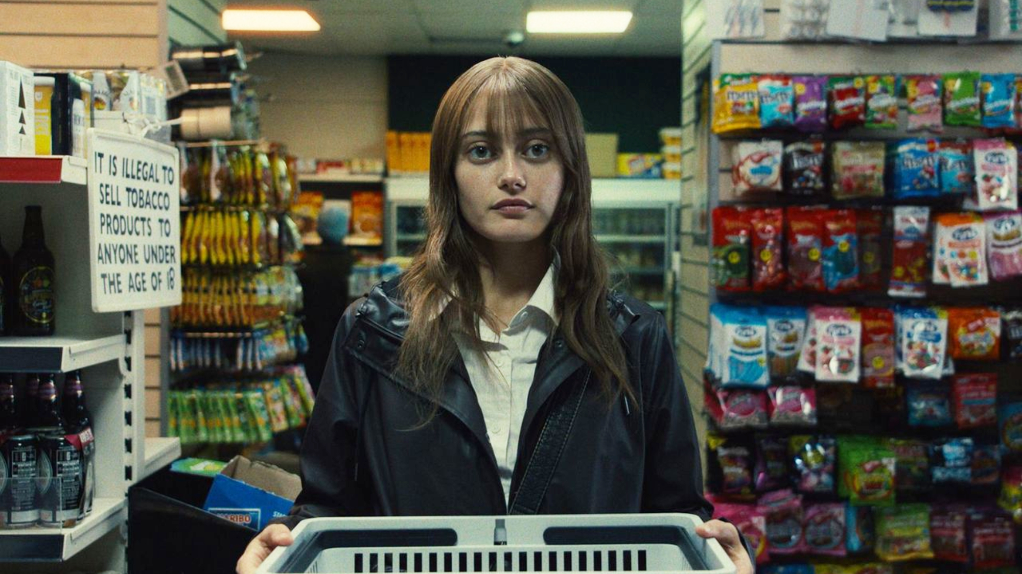 Ella Purnell in 