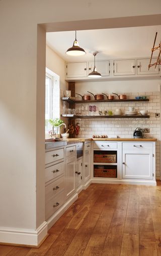Rustic kitchen with corner shelving ideas