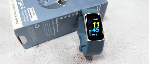 Fitbit Charge 5