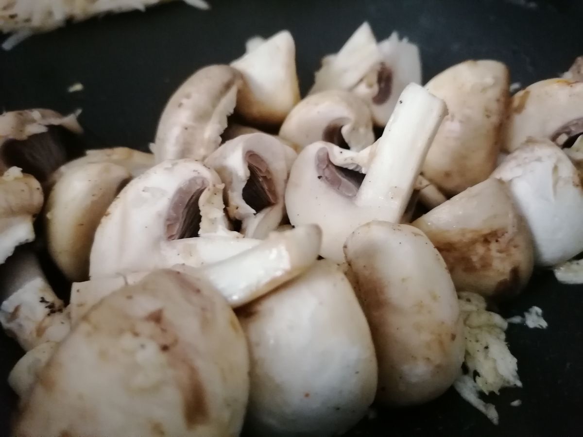 There's not mushroom in my gallery for washed-out shots like this