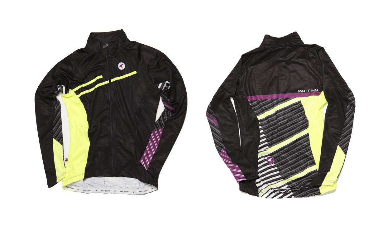 The women's Alpine jersey has a striking design