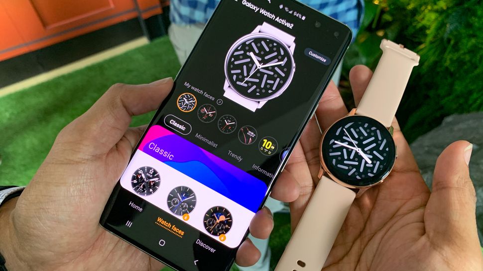 active 2 vs apple watch