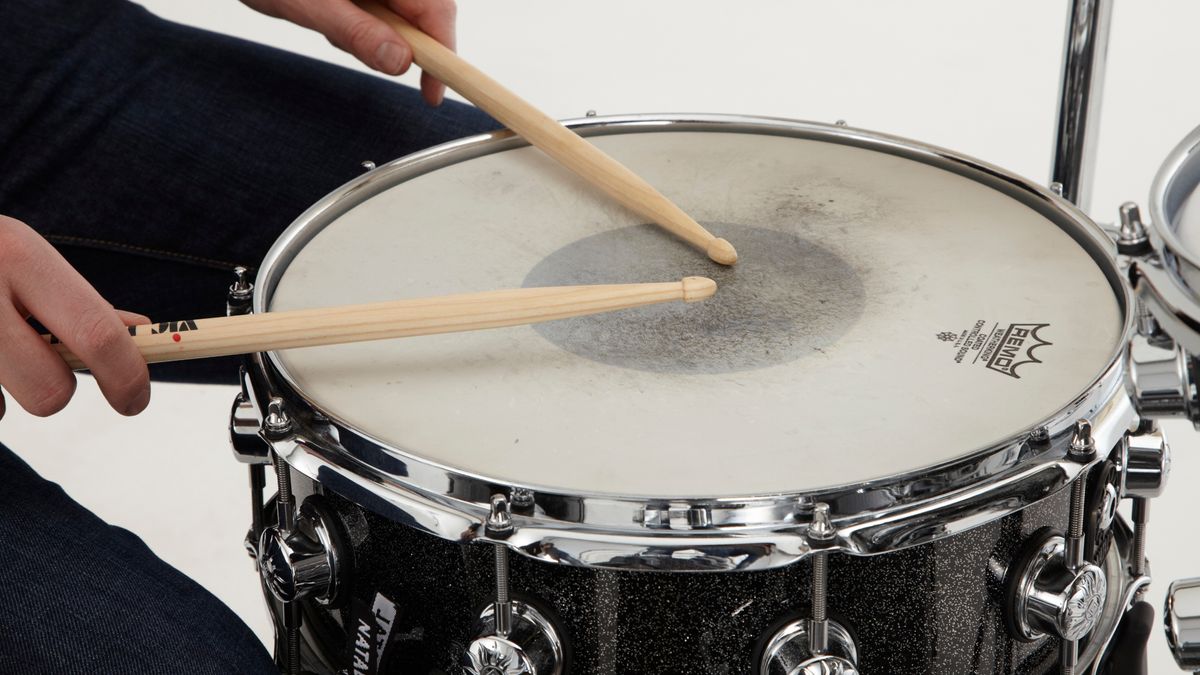 5 Easy Ways To Dampen A Snare Drum - Andertons Blog