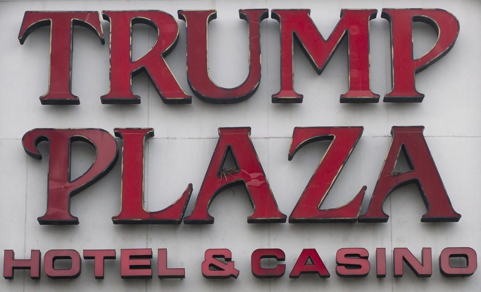 Donald Trump&amp;#039;s former casino closes in Atlantic City