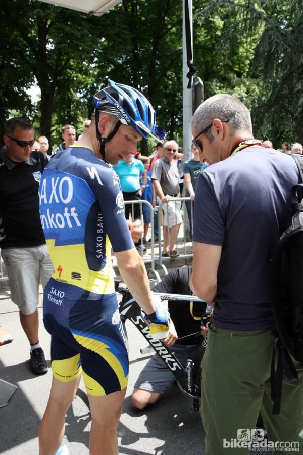 Castelli's Steve Smith checks in on the Saxo Bank-Tinkoff Bank's new skinsuits.
