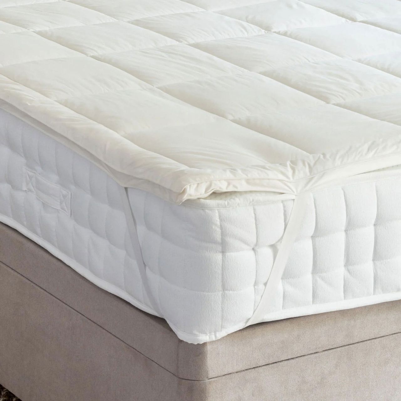Mattress topper with mattress