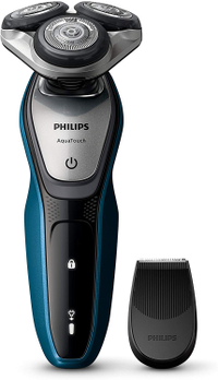 Philips AquaTouch S5420/06 | a 60 euro su Amazon
Cercate un rasoio elettrico senza fili, di facile pulizia e sicuro? Philips AquaTouch S5420/06 è la risposta.
