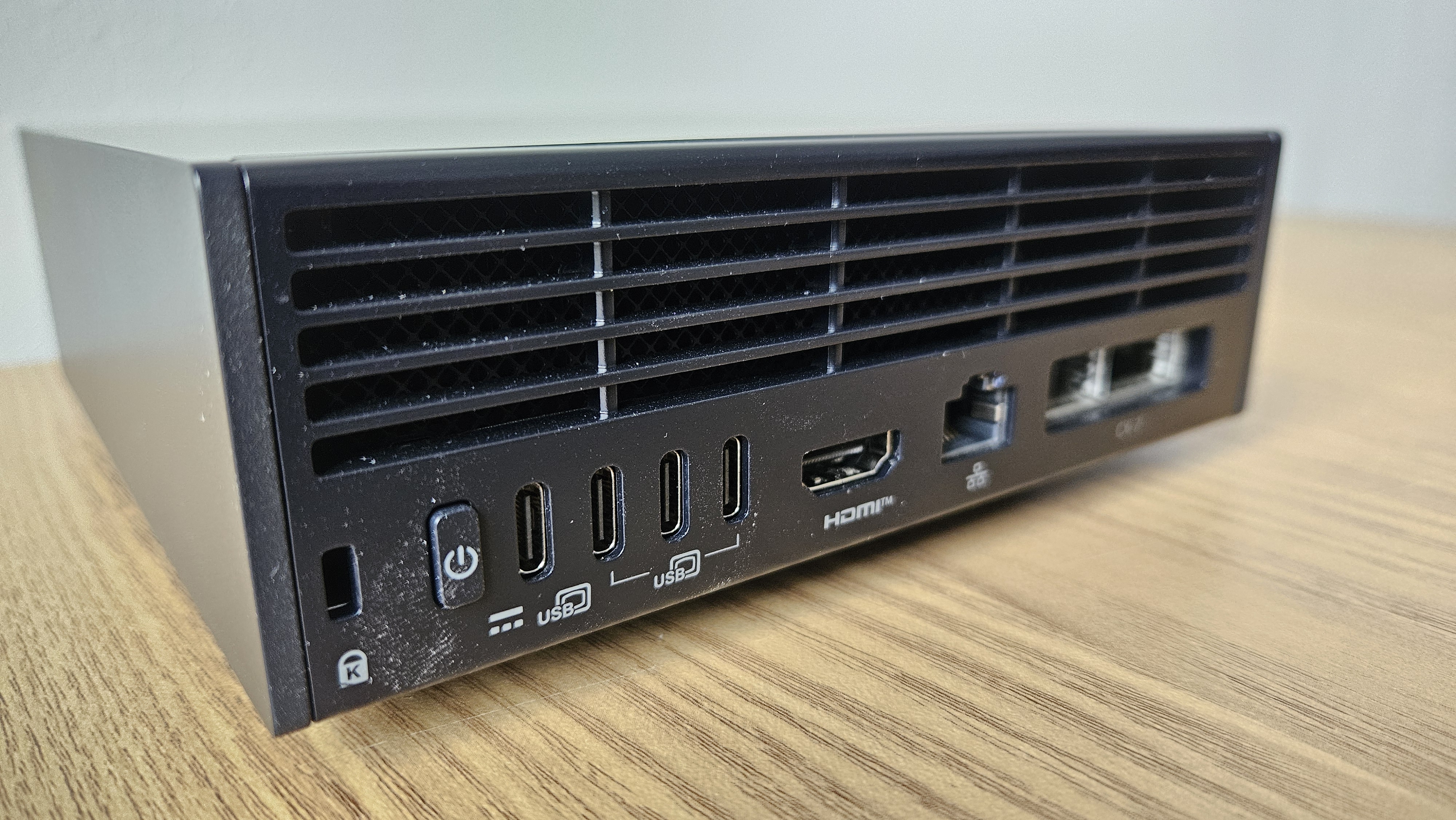 The Acer Veriton GN100 on a desk