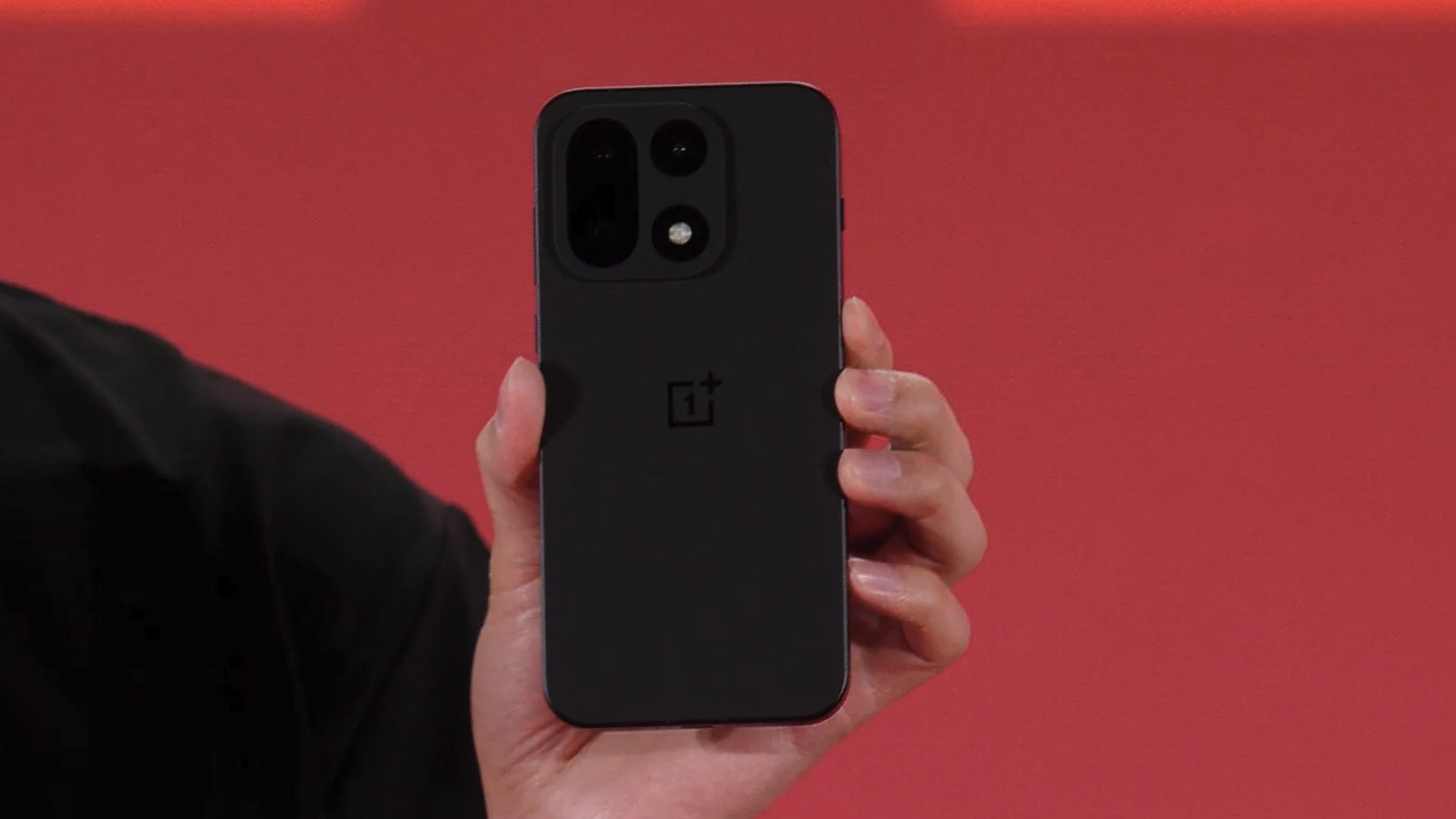 A photo of the OnePlus 15