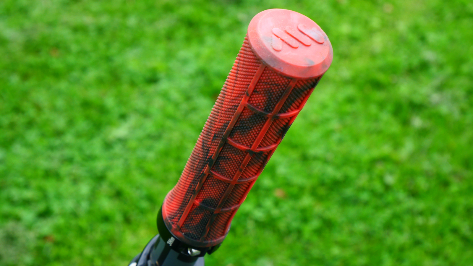 All Mountain Style Cero Grip - Reviews, Comparisons, Specs - Grips