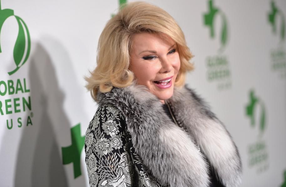 Source: Doctor conducted Joan Rivers&amp;#039; biopsy without consent, snapped a selfie in the room