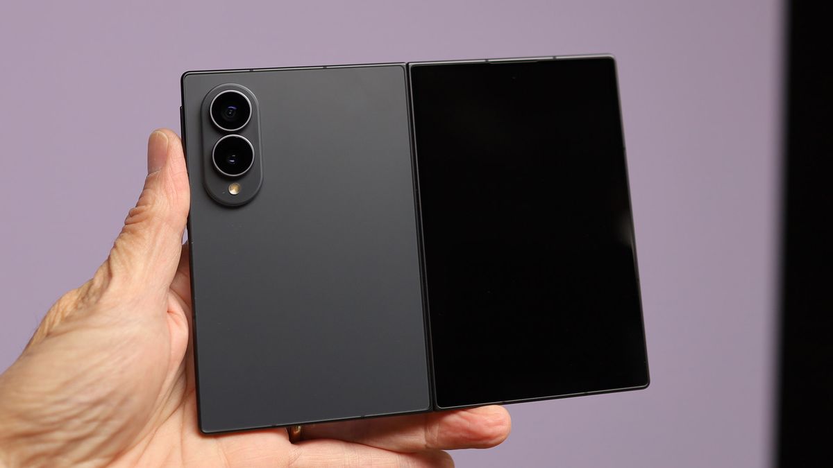 Samsung Galaxy Z Fold 8