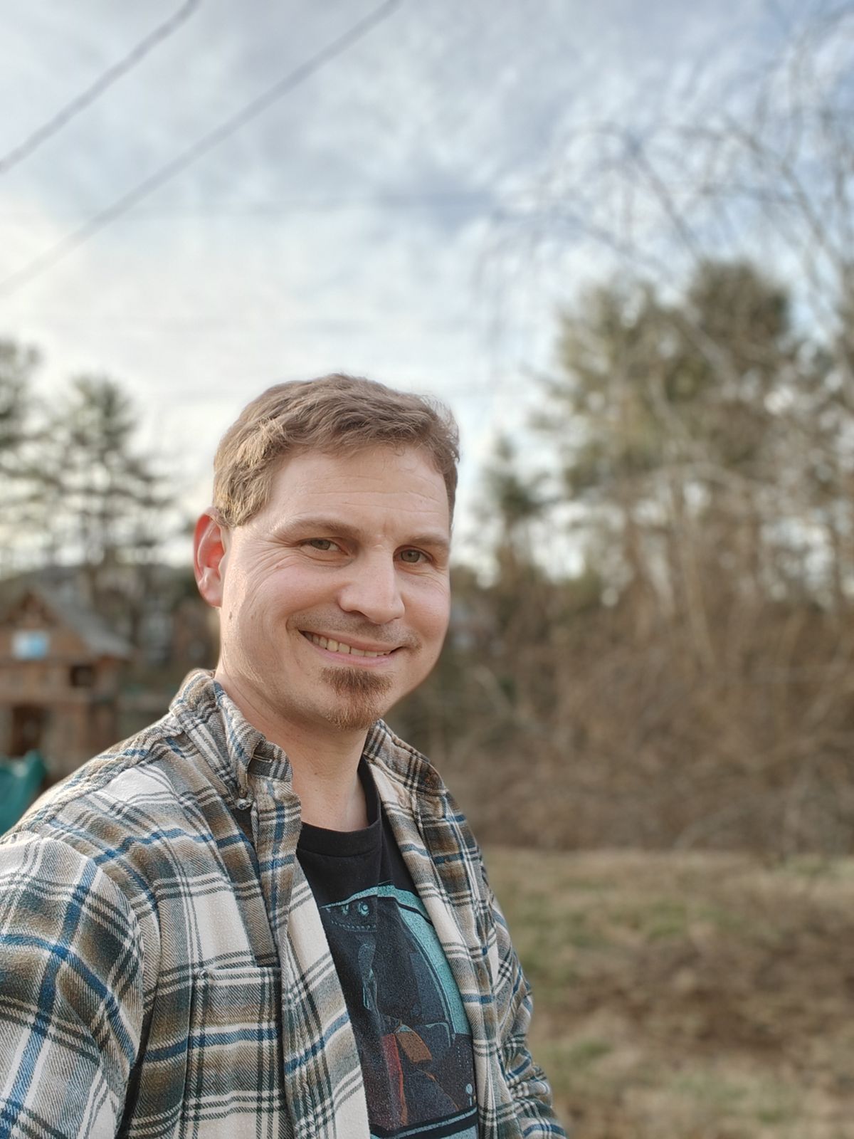 OnePlus 12R front-facing portrait camera sample