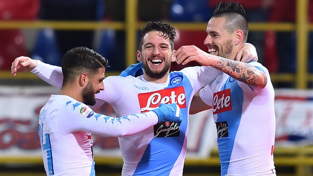 Seventh heaven for record-breaking Napoli as Hamsik and Mertens net hat ...