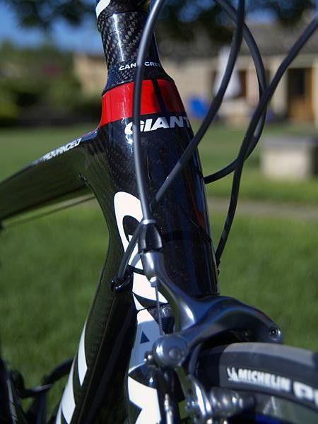 The TCR Advanced's head tube is also noticeably oversized and houses a 1 1/8"-to-1 1/4" steerer tube.