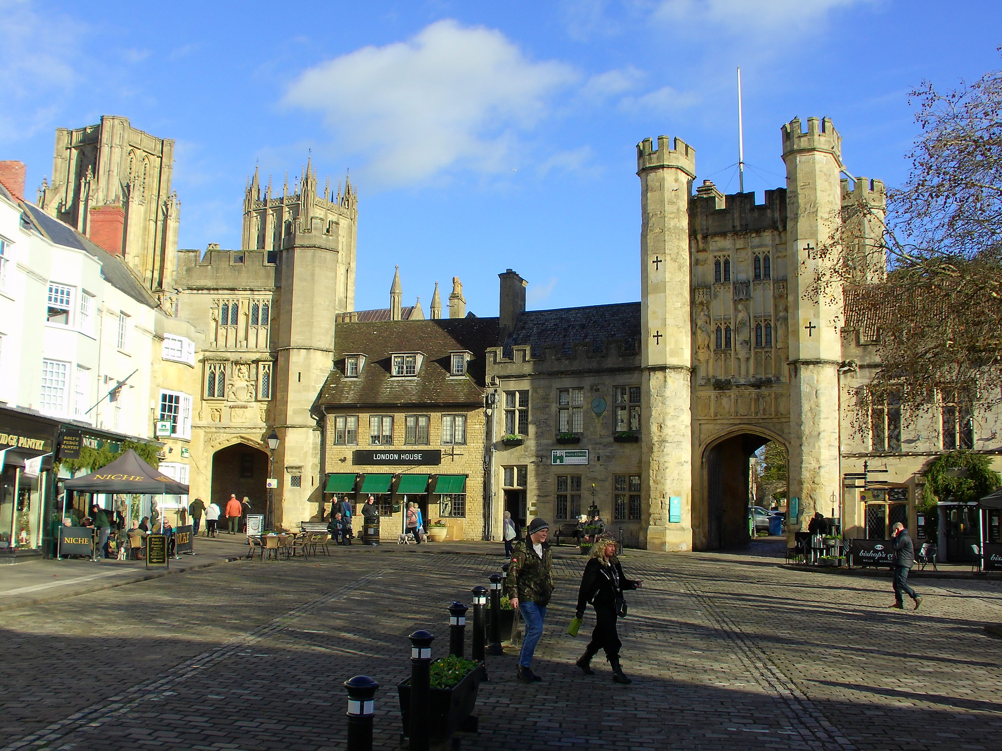 Yashica City 200 example shot