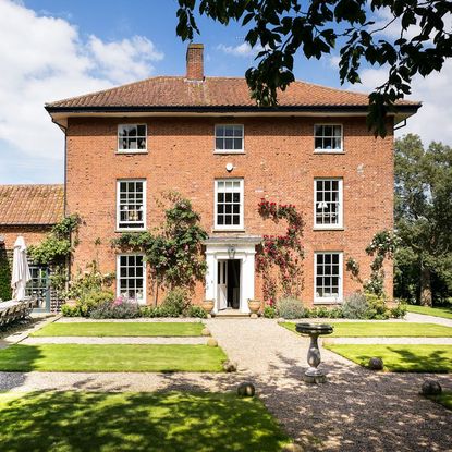 tour around this georgian retreat in norfolk exterior