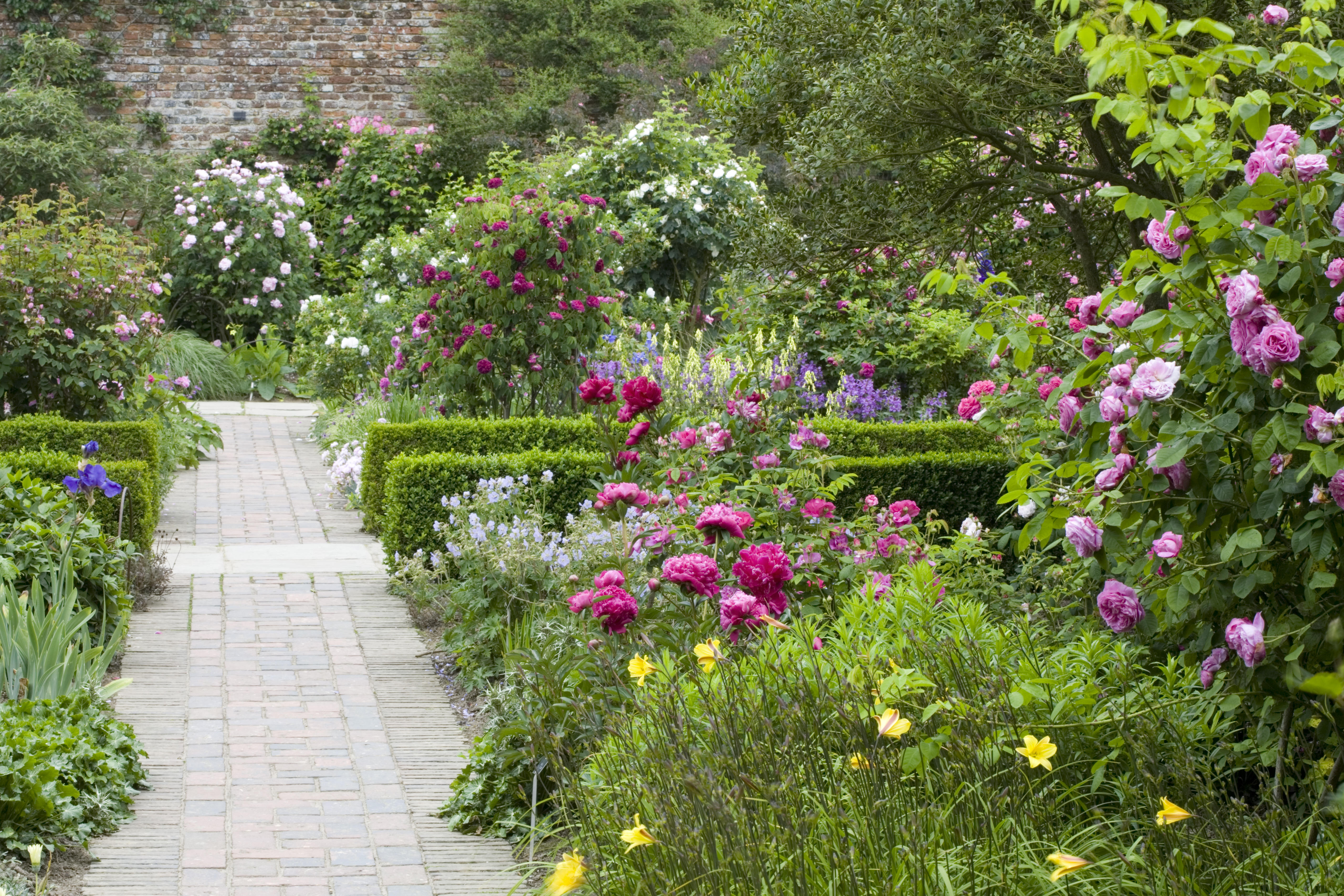 Sissinghurst Castle gardens