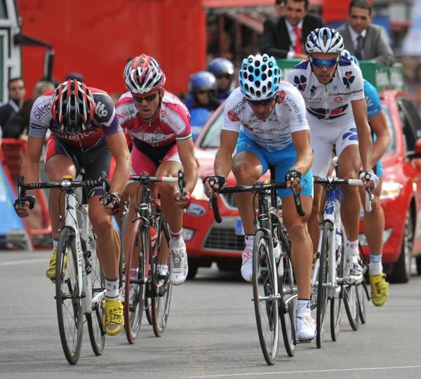Riders in the break struggle in vain to stay clear.
