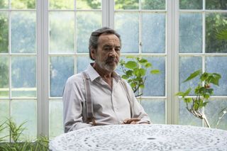 Robert Lindsay (first look above) joins Sherwood season 2.