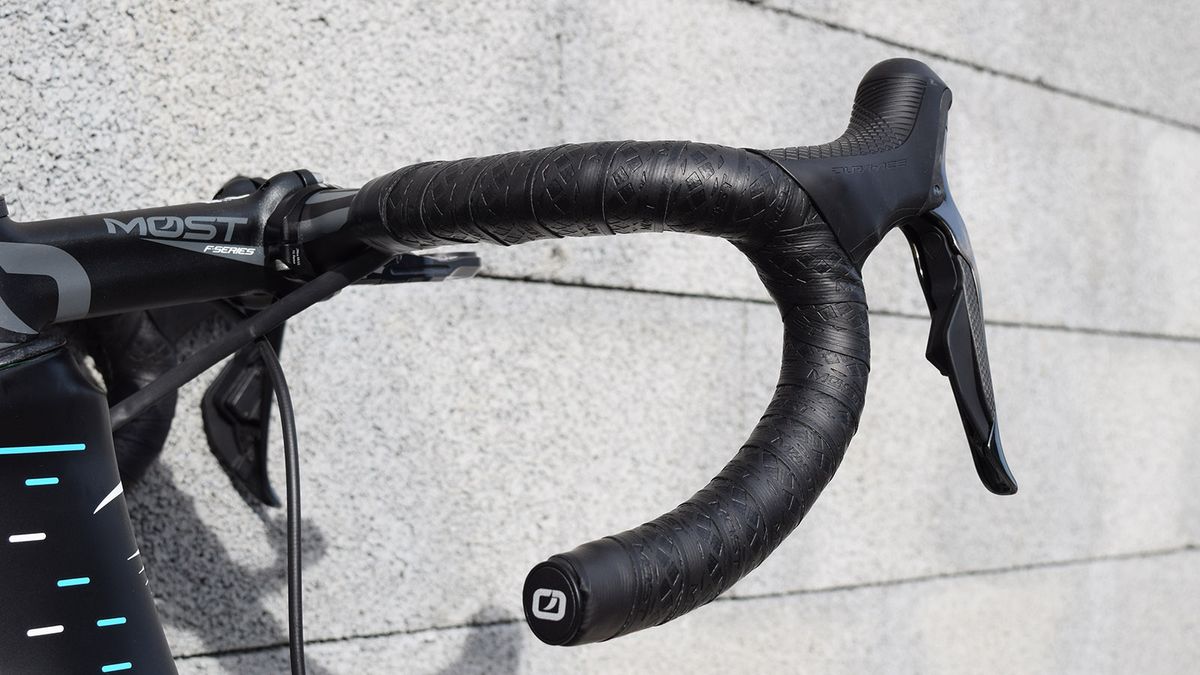 Like the majority of riders for Paris-Roubaix, Thomas has opted to double wrap his handlebar tape